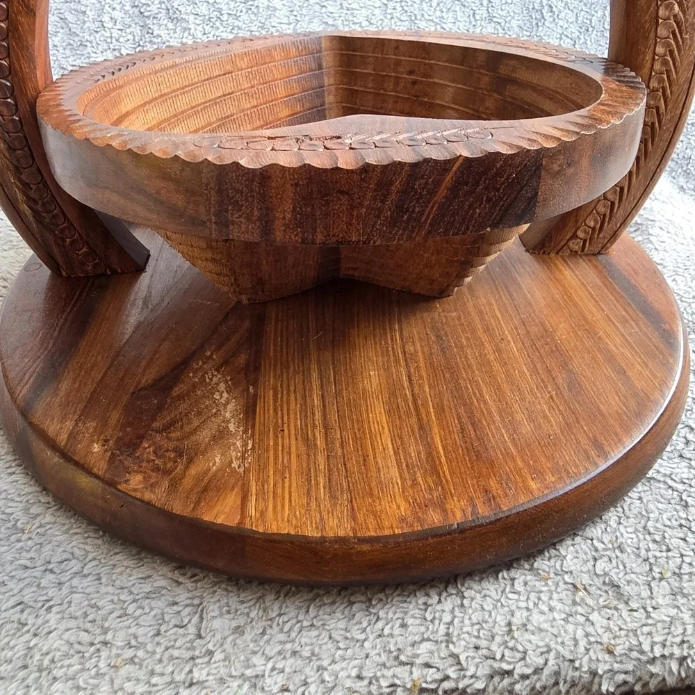 Collapsible Wood Handcrafted Heart Basket For Candy Fruit Decor